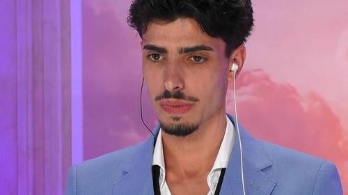 DIOGO HUMILHA E INSULTA A NAMORADA PELAS COSTAS: “QUE P* DE DEFICIÊNCIA!”**